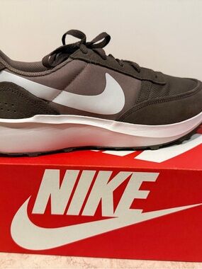 Nike Waffle Men's Dark Brown Casual Sneakers